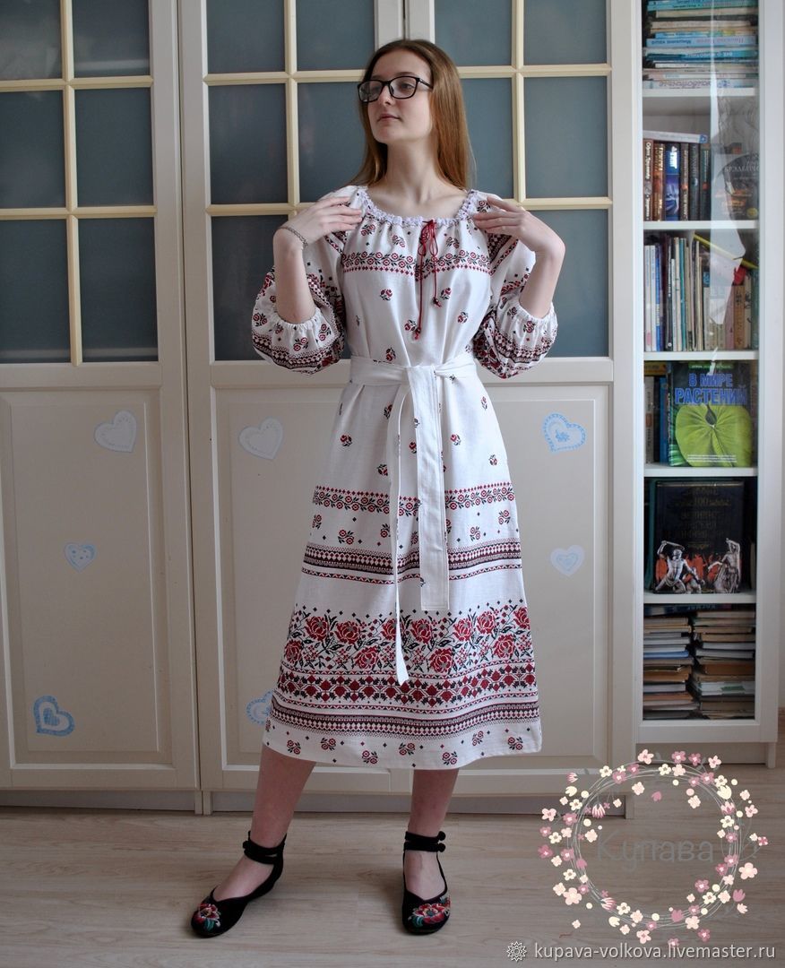 Платье из льна в русском стиле