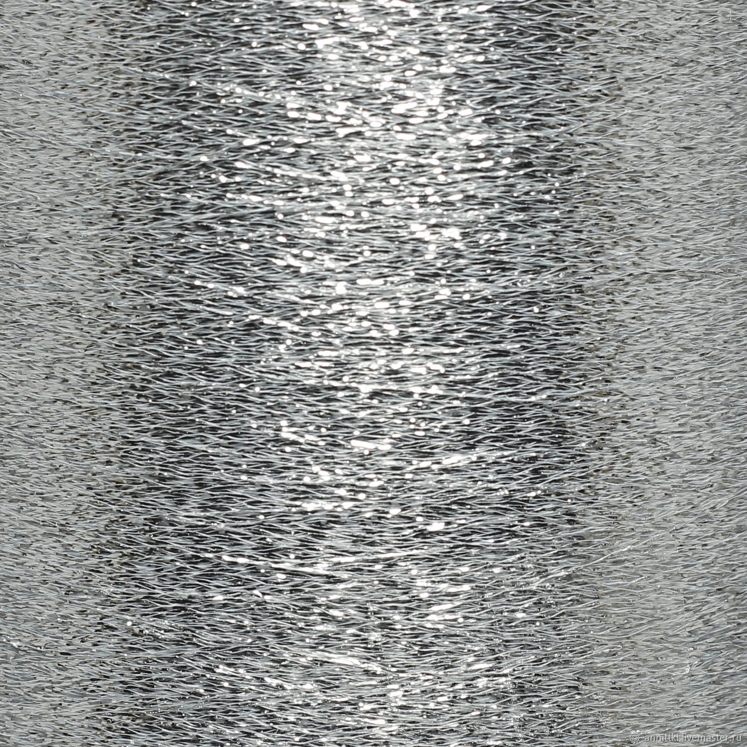 Нитки люрекс золото 500 гр hua-kwan. Нить люрекс серебро. Люрекс серебро. Нитки люрекс серебро. Люрекс.