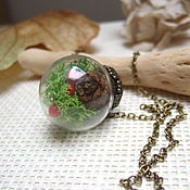 Украшения handmade. Livemaster - original item Transparent Pendant Sphere with Moss and pine Cone rustic Red White Green. Handmade.