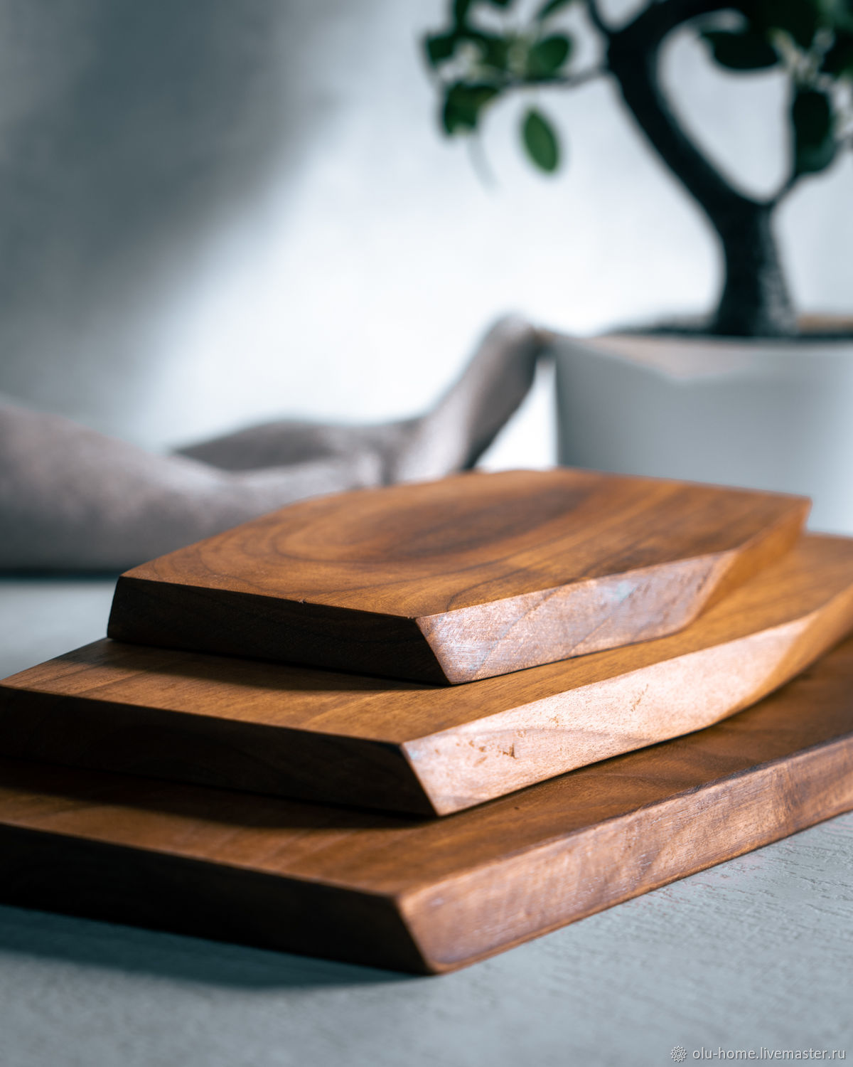 Разделочная доска деревянная из массива грецкого ореха, 34,5 х 15 см в ...