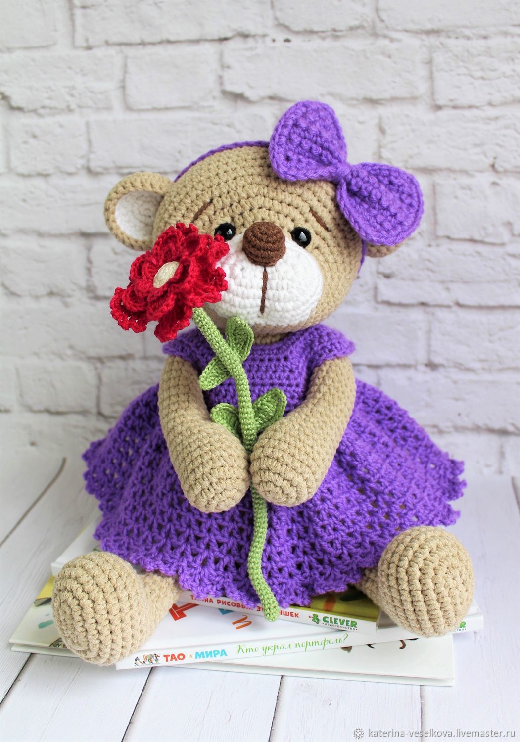 Мобильные блондинки плюшевый мишка