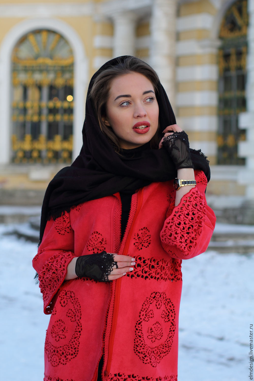 Красное Пальто Фото