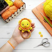 Куклы и игрушки handmade. Livemaster - original item Rodents and rattles: knitted rattle Lion Cub. Handmade.