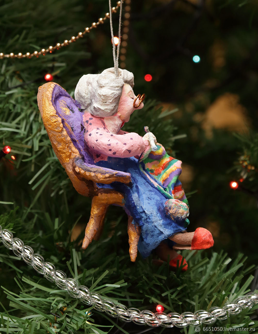 Ватная ёлочная игрушка Бабушка с вязанием купить в интернет-магазине ...