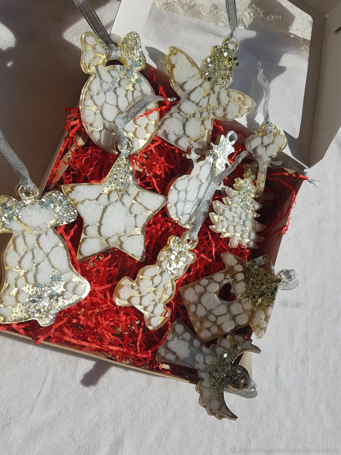 Елочные игрушки из эпоксидной смолы в интернет-магазине Ярмарка ...