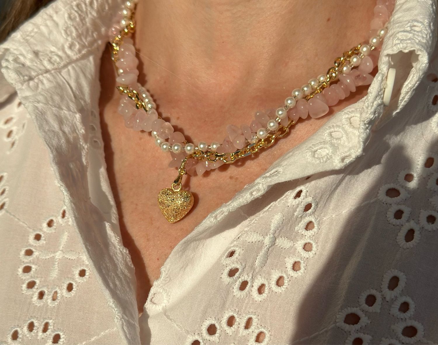 Колье из розового кварца и жемчуга в интернет-магазине Ярмарка Мастеров ...