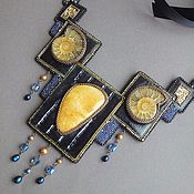 Brooch MOVEMENT ELEMENTS beads, velvet, leather