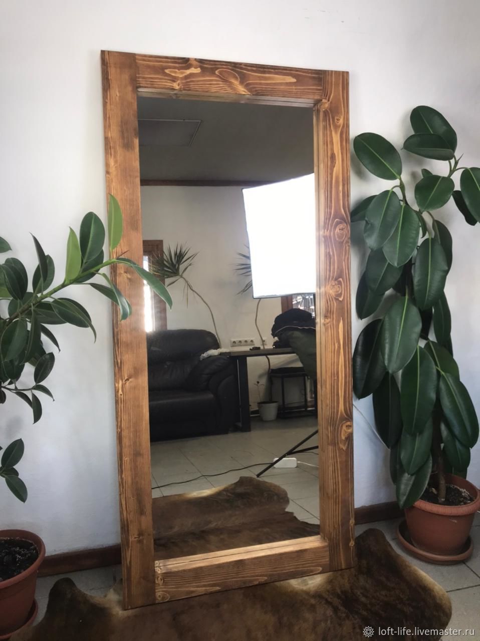 Зеркало из состаренного дерева