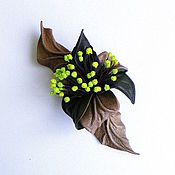Украшения handmade. Livemaster - original item Leather brooch flower with stamens Tara Green marsh brown. Handmade.