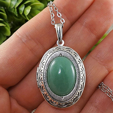 Украшения ручной работы. Ярмарка Мастеров - ручная работа Медальон Авантюрин зеленый antique silver. Handmade.