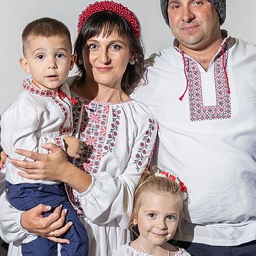 Свадебный салон ручной работы. Ярмарка Мастеров - ручная работа Свадебный комплект одежды Свадебное платье в Молдавском стиле. Handmade.