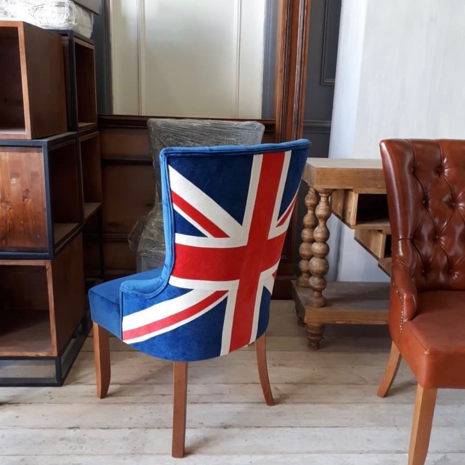 Стол британский флаг