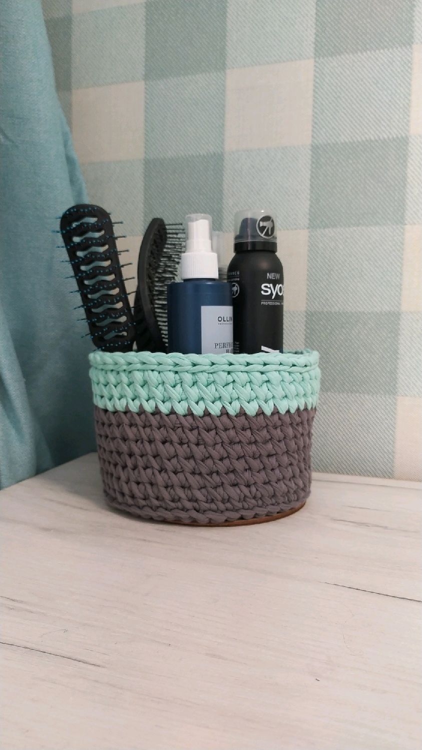 Корзина органайзер из трикотажной пряжи – купить на Ярмарке Мастеров ...