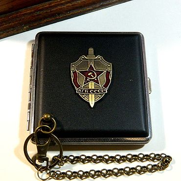 Сувениры и подарки ручной работы. Ярмарка Мастеров - ручная работа Портсигар с знаком СССР 20 шт. 85 мм "КГБ". Handmade.
