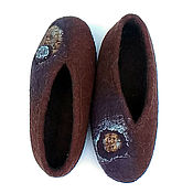 Обувь ручной работы handmade. Livemaster - original item Brown felted men`s Slippers. Handmade.