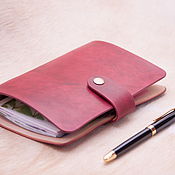 Канцелярские товары handmade. Livemaster - original item Cover for a notebook on rings made of Filofax A5 leather. Handmade.