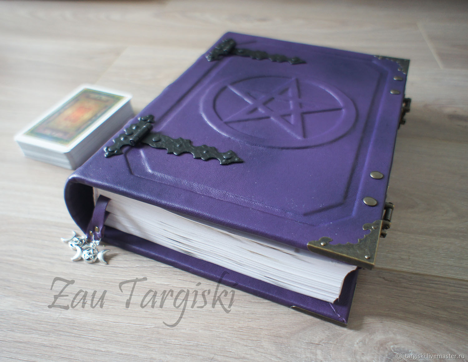 Большая фиолетовая книга теней с пентаграммой (на заказ) в интернет ...