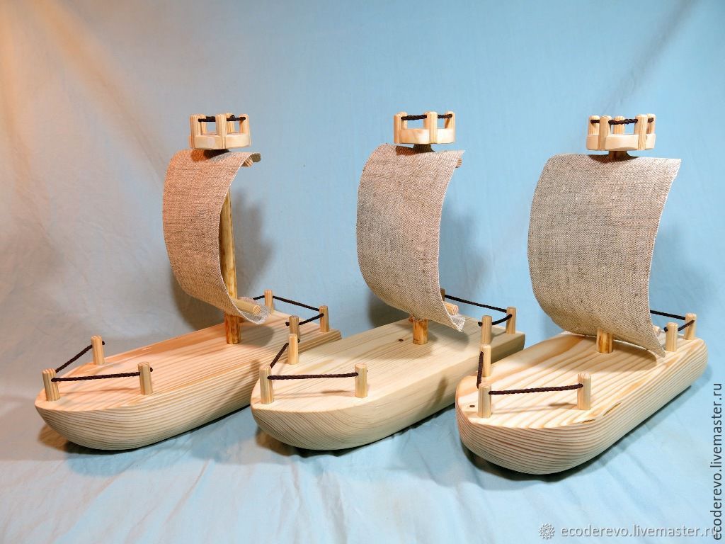 Сделать своими руками из дерева простые. Деревянный кораблик. Кораблик из дерева. Поделки из дерева кораблик. Кораблик из фанеры.
