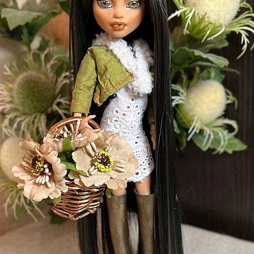 Куклы Monster High . Товары из Китая оптом.