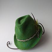 Дамская шляпка "Pilsetas pava"