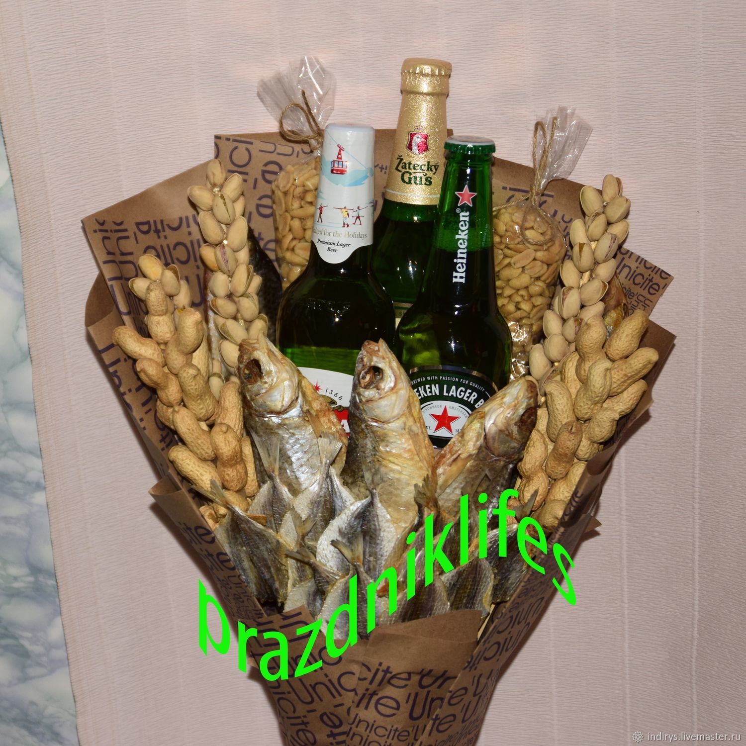 Букеты из пива и рыбы для мужчин в Москве