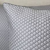 Интерьерная декоративная подушка с наволочкой с кисточками по углам