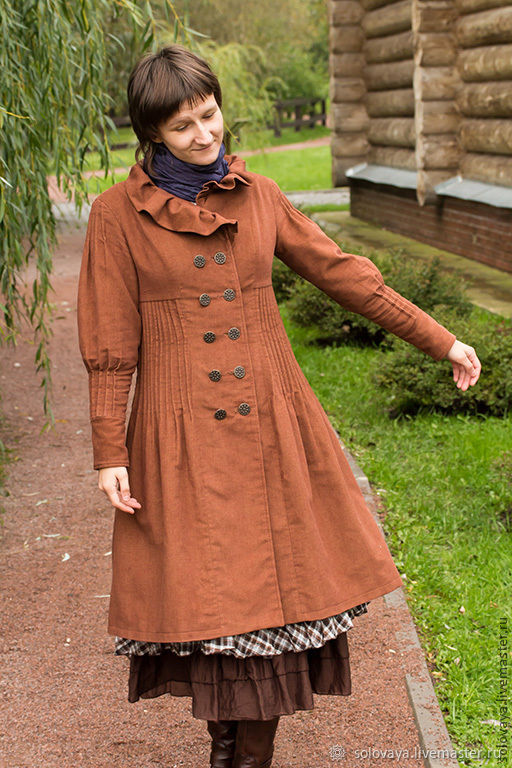 Женское пальто в стиле бохо