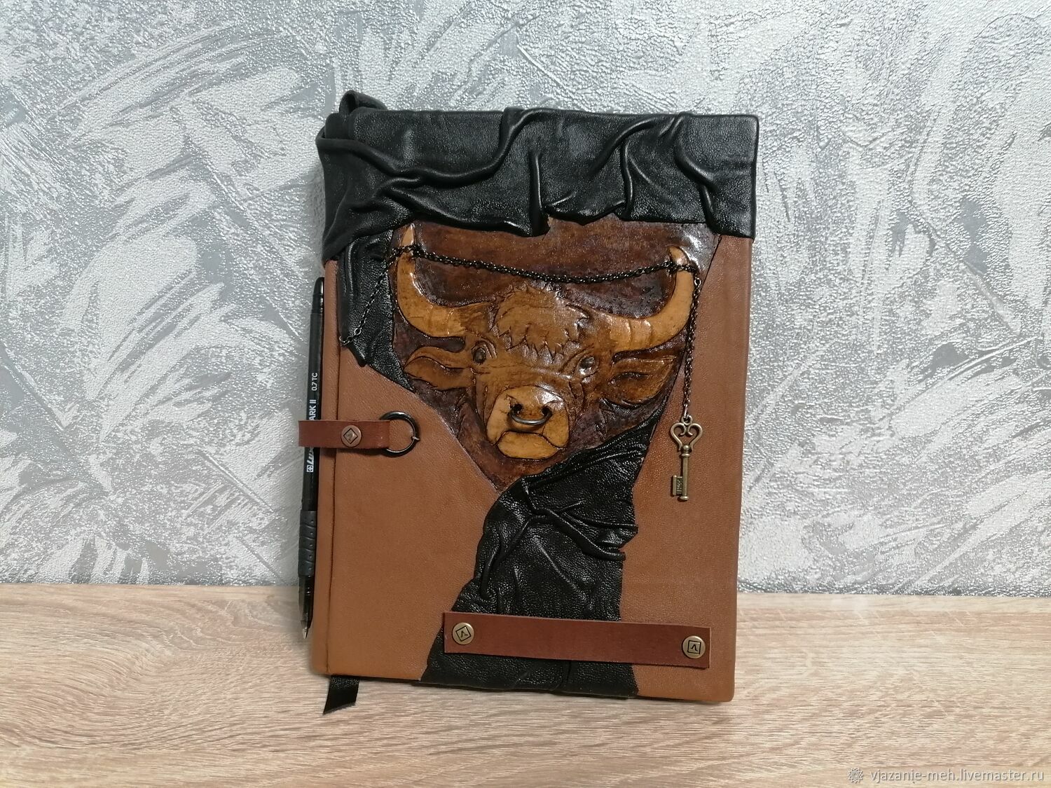 Leather diary. A symbol of health and wealth. The Bull and the Key, Gift books, Barnaul,  Фото №1