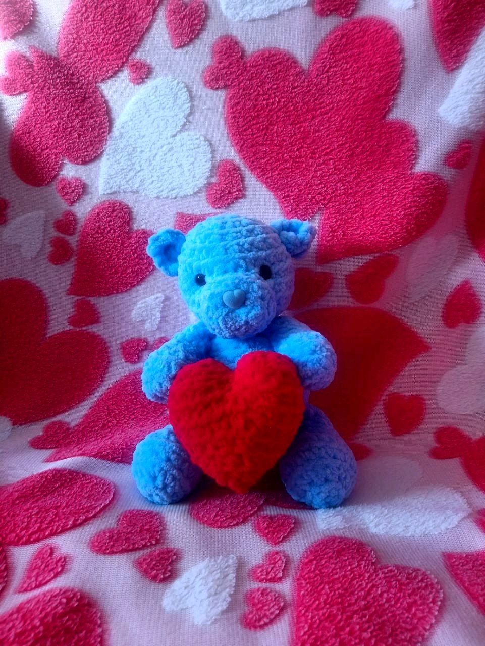 Плюшевый мишка с сердечком в интернет-магазине Ярмарка Мастеров по цене ...