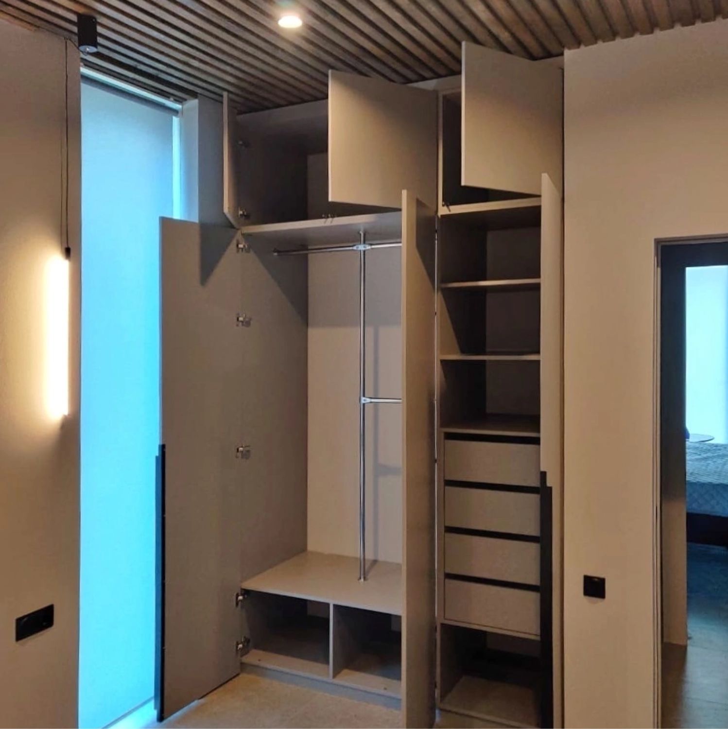 Шкаф в прихожую в интернет-магазине Ярмарка Мастеров по цене 63000 ...