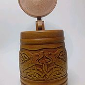 Деревянная шкатулка с инициалом ("А"). Резьба по дереву