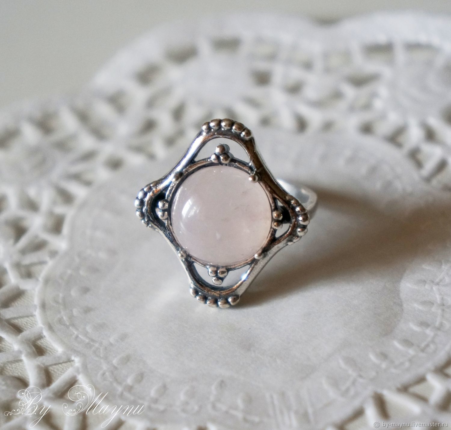 Перстень с розовым кварцем