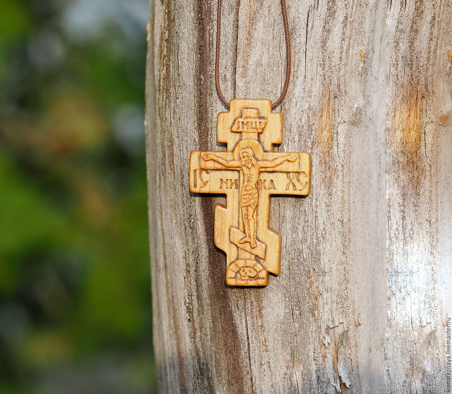 Крест православный свято. Православный наперсный крест. Крест наперсный деревянный. Кипарисовый крест нательный. Крест православный деревянный нательный.