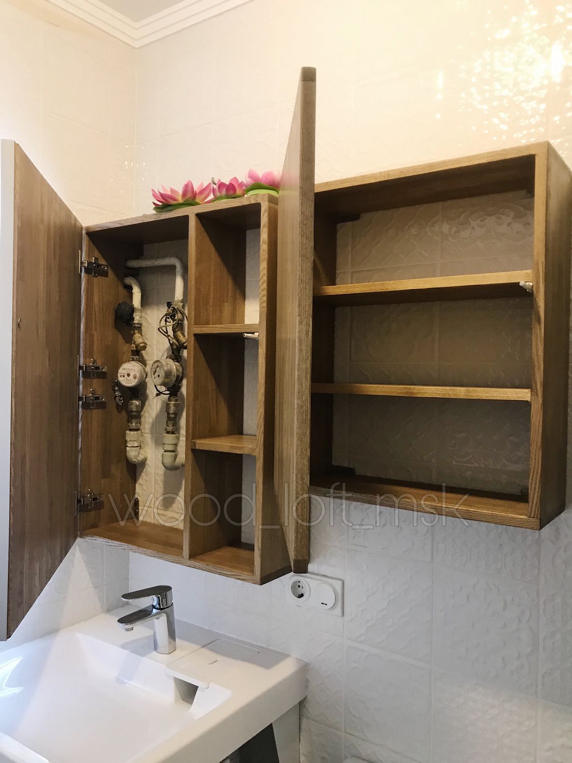 деревянный шкафчик в ванную
