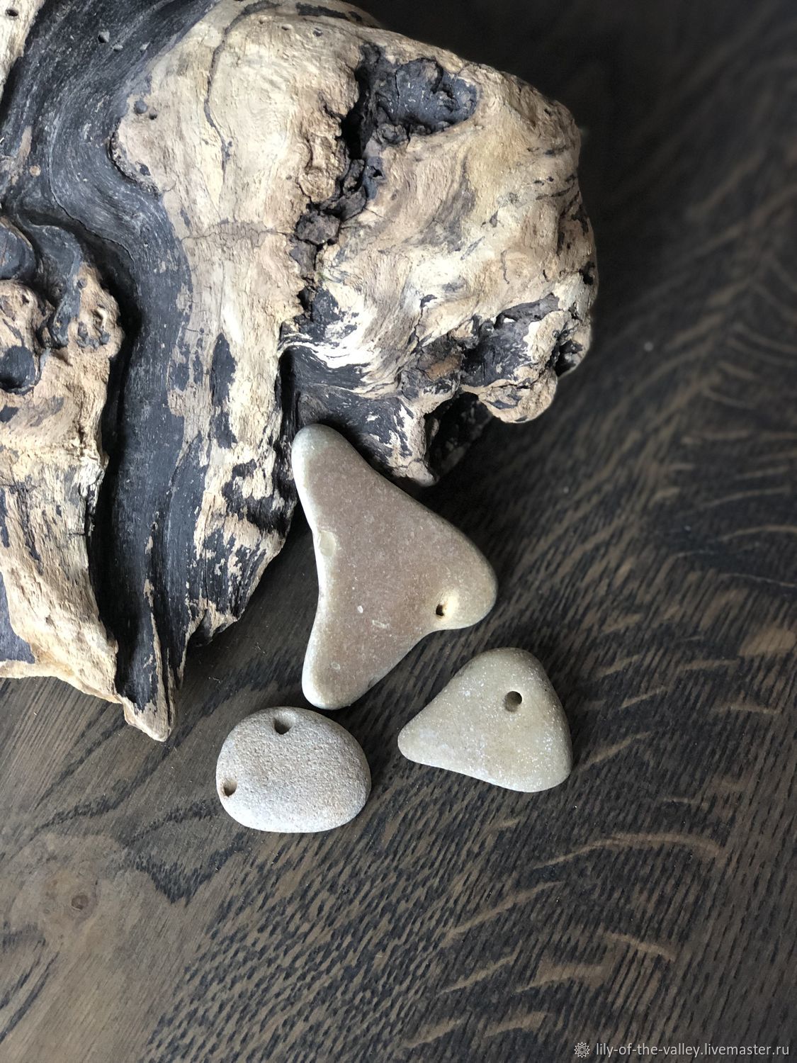 Камень с природным отверстием (куриный бог) купить в интернет-магазине ...