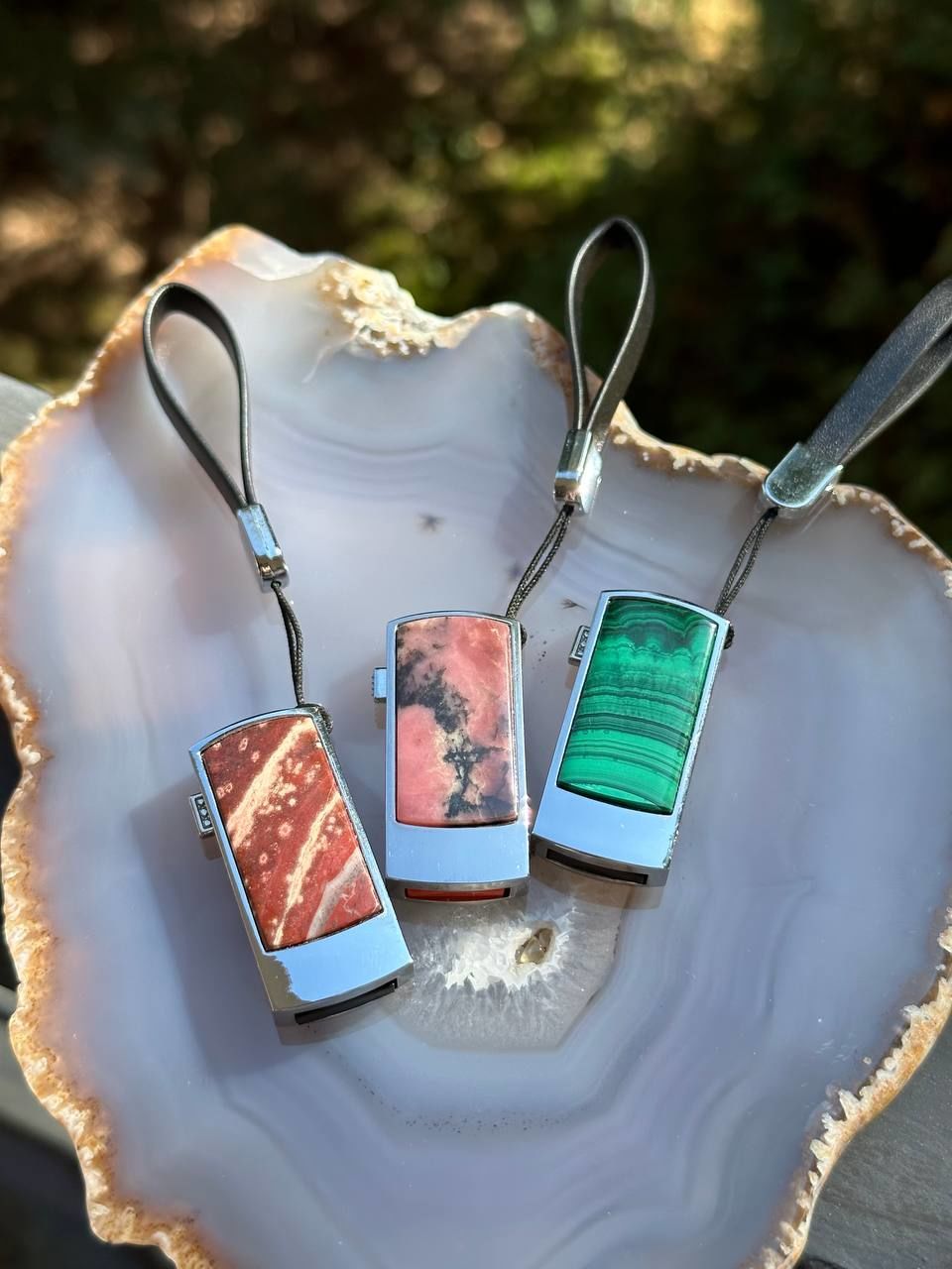 Флешки в ассортименте малахит, змеевик, лазурит, яшма купить в интернет ...