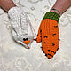 Пара варежек заяц ест морковку. Варежки. Galka-toys. Ярмарка Мастеров.  Фото №5