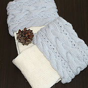 Knitted wool gloves, handmade