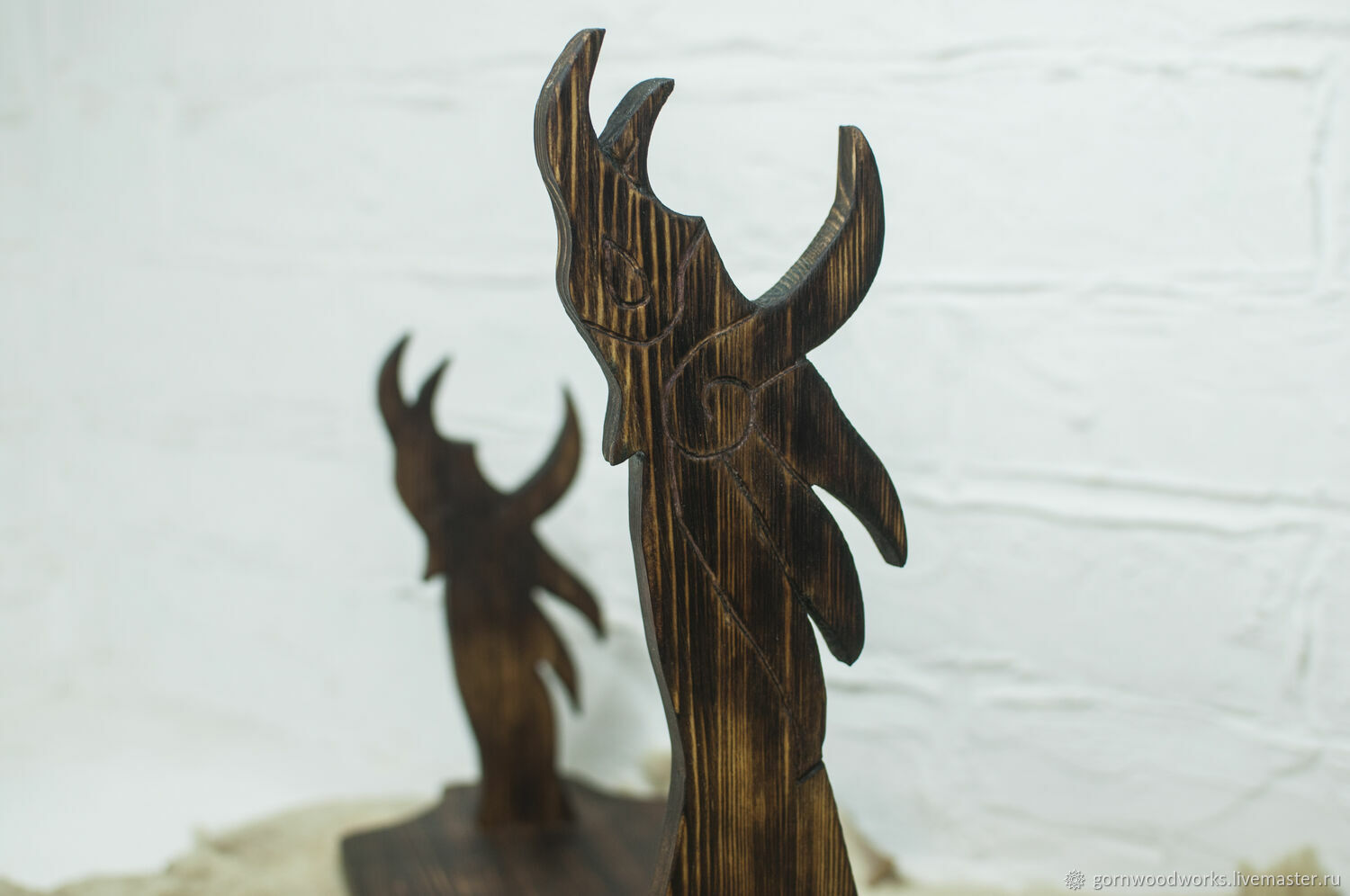 Держатель/подставка для меча/топора скандинавские Драконы в интернет ...