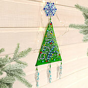 Подарки к праздникам handmade. Livemaster - original item Christmas trees: Christmas pendant made of art glass Christmas tree stained glass. Handmade.