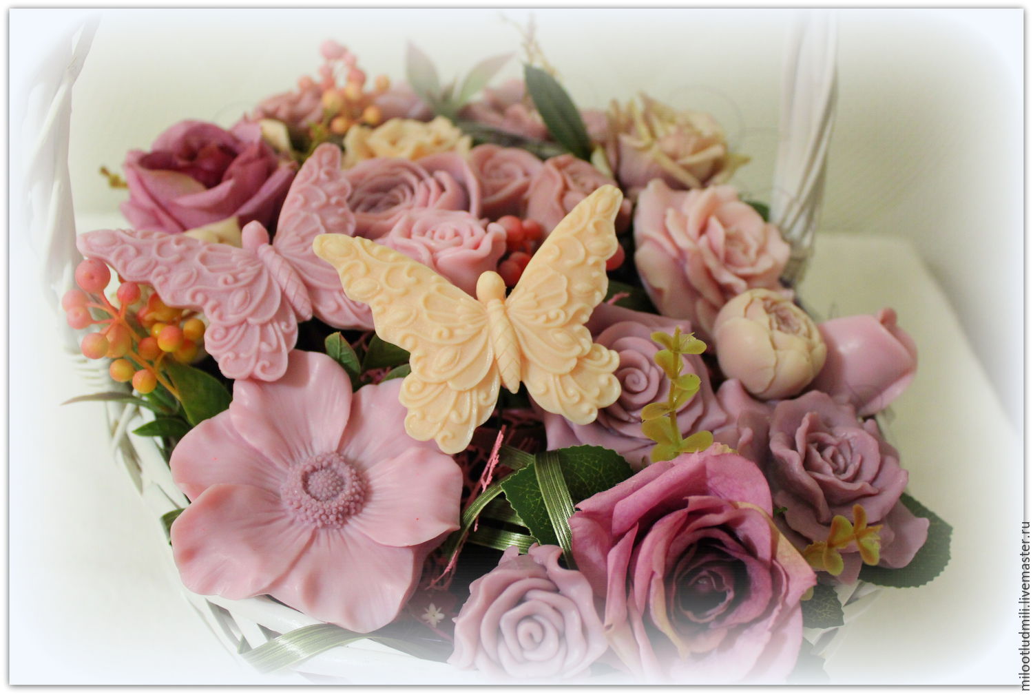 мыльные корзинки. моющая композиция. композиции из мыльных роз. моющая композиция. композиция из мыльных цветов.