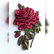 Картина интерьерная   « Красивые розы» вышита лентами