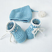Knitted jumpsuit for a boy and booties, a gift for discharge, 0-3 months