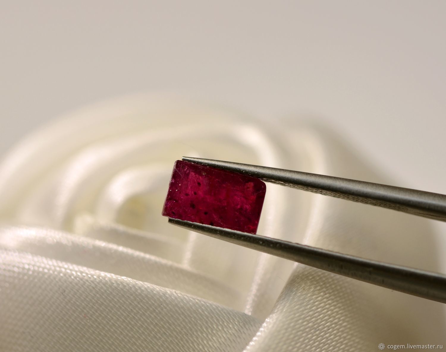 Рубин природный 1,24ct (без обработки)сертификат купить в интернет ...