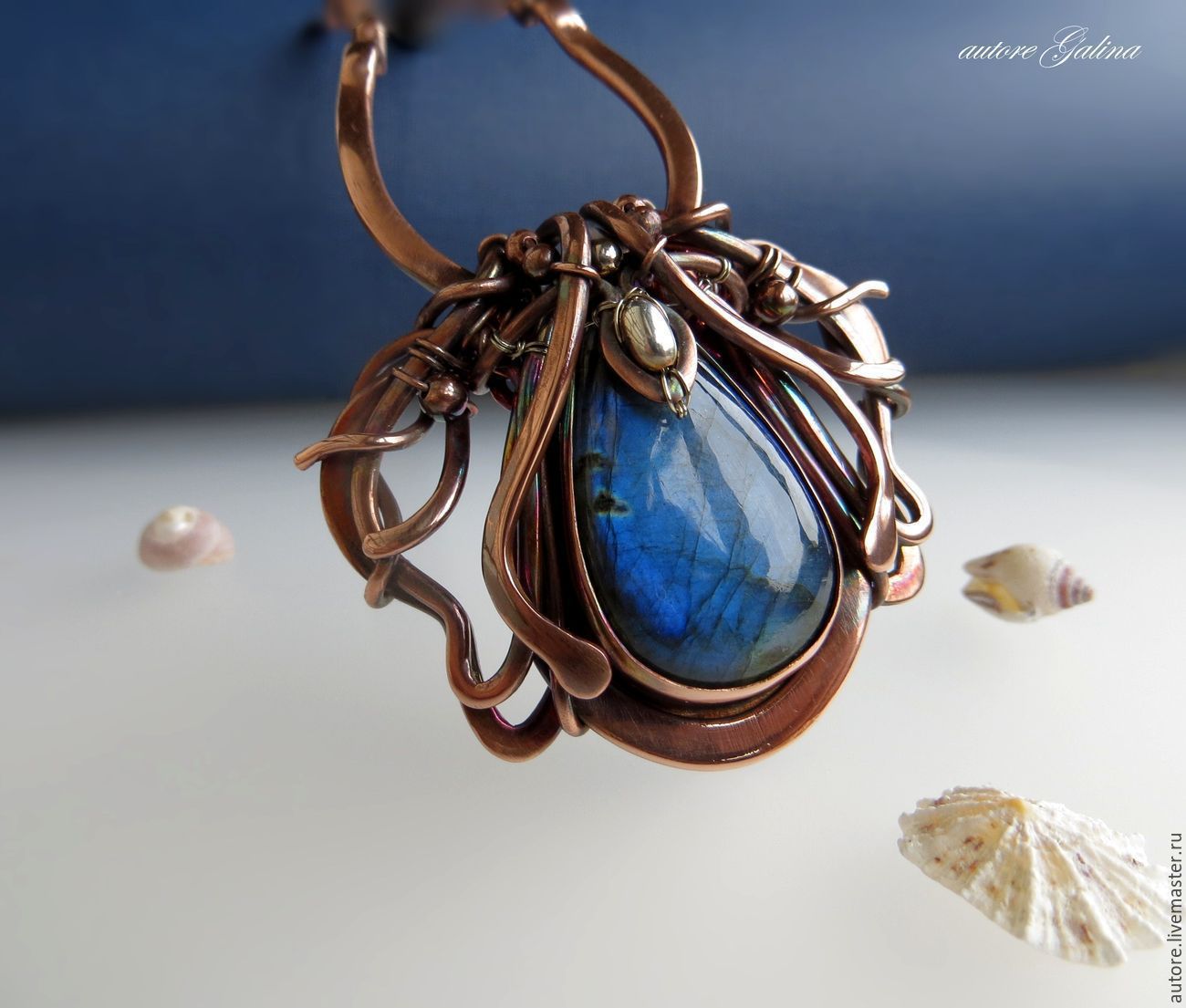 Синий лабрадорит.Шпилька медная для волос в интернет-магазине Ярмарка ...