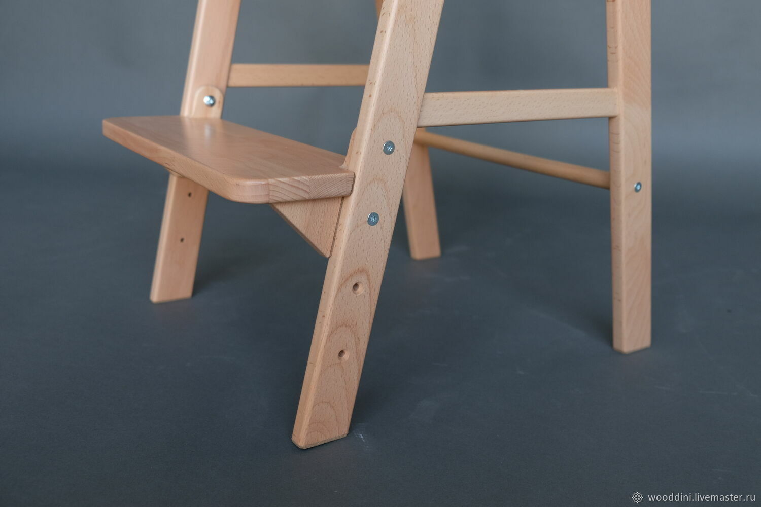 Стол для растущего стула
