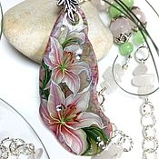 Украшения handmade. Livemaster - original item Pink lilies-pendant on beads with miniature lacquer painting. Handmade.