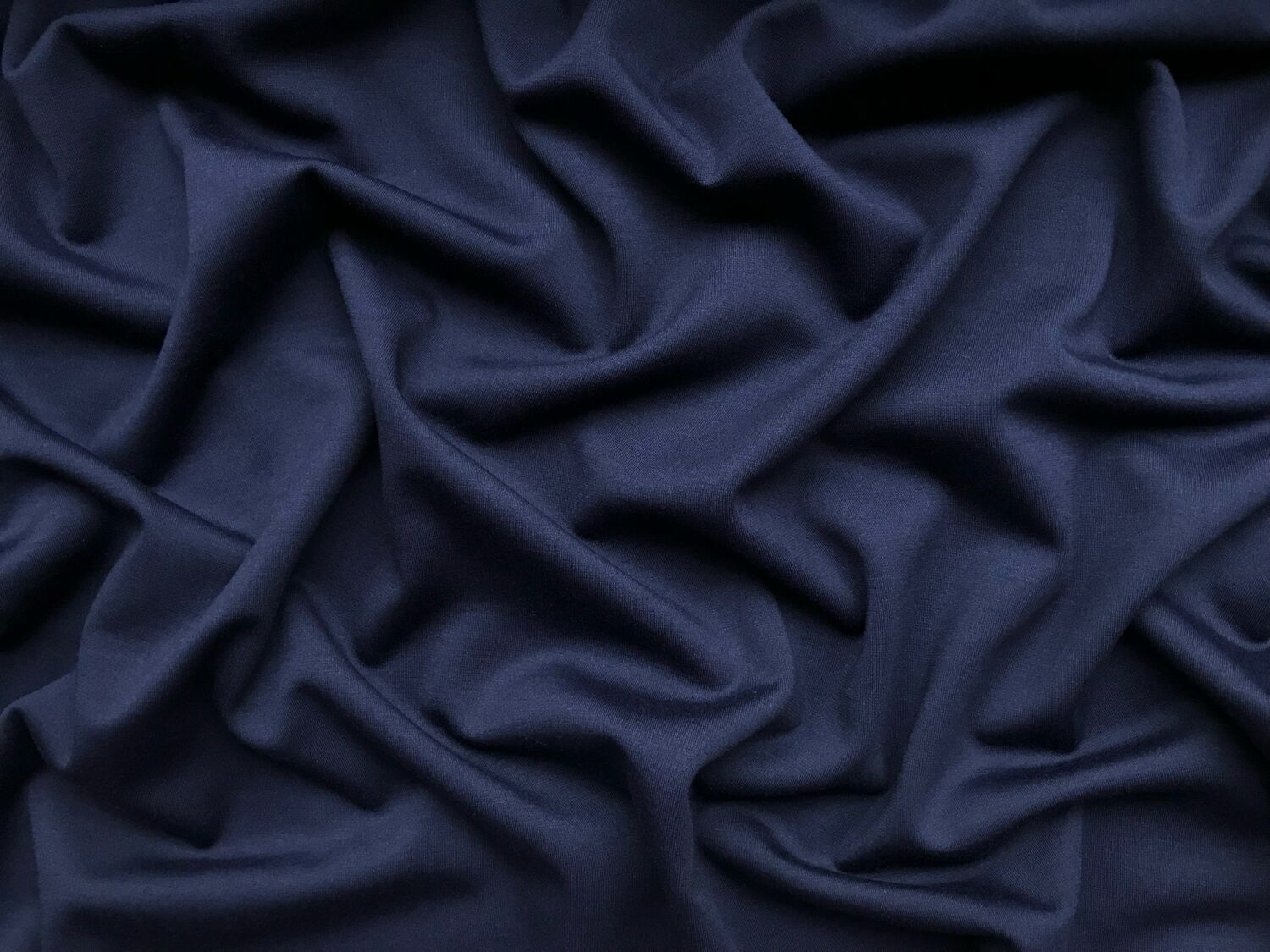 Темно синий цвет ткани