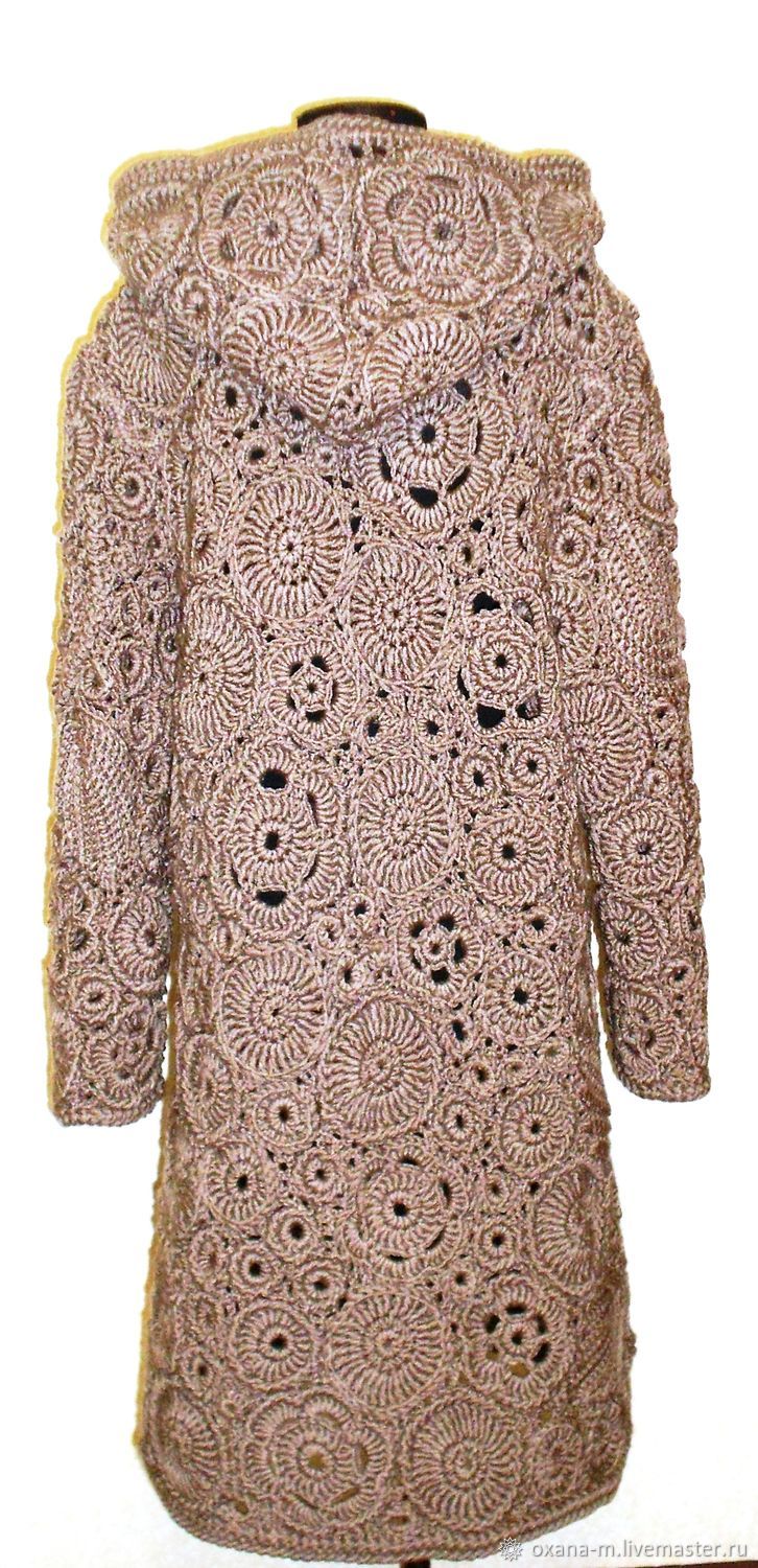 Женское пальто с кружевом. Модель DM-113