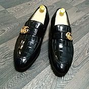 Обувь ручной работы handmade. Livemaster - original item Men`s loafers with fur, genuine crocodile leather, in black.. Handmade.